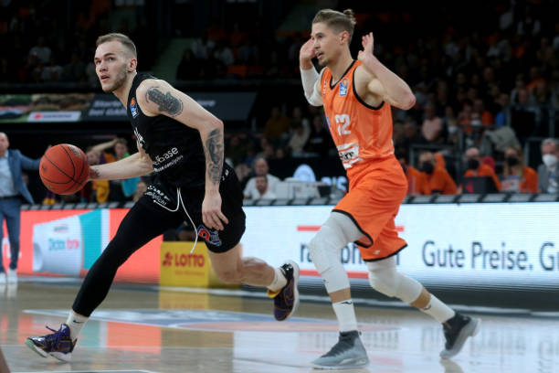 顺位引发的 顺位引发的