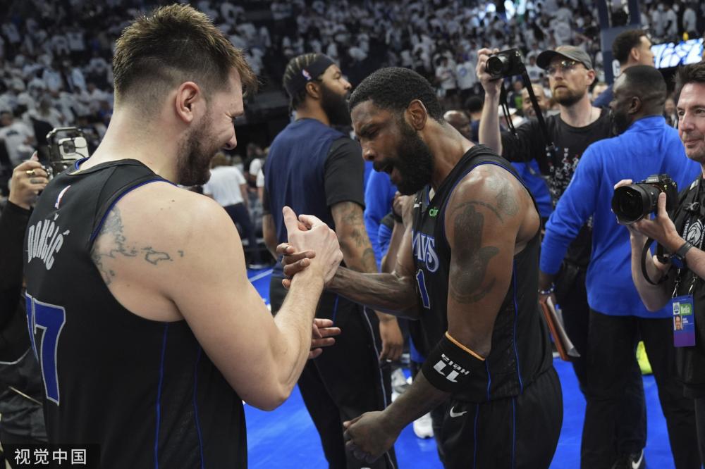 并通过强化 并通过强化