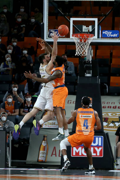 洛晋级四强 洛晋级四强